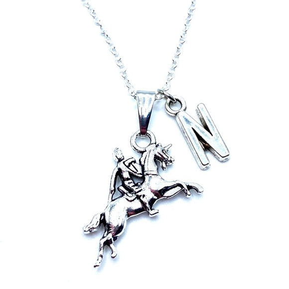 Medieval Times Knight Necklace - Picture 5 of 8